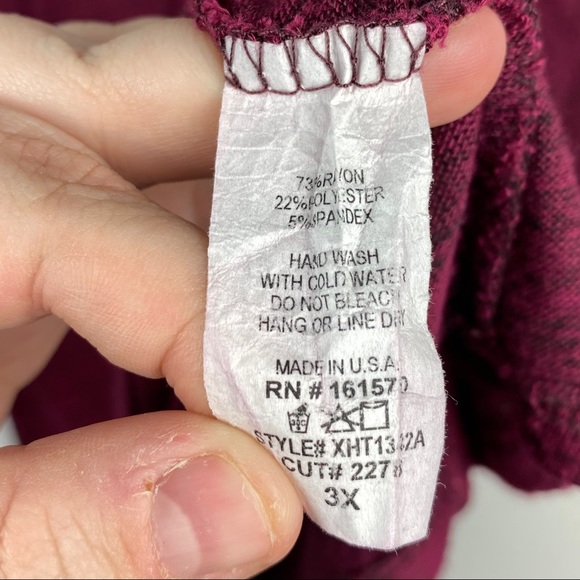 Haptics Animal Print Burgundy Balloon Sleeve Metallic Stretchy Lightweight Top - Picture 6 of 7